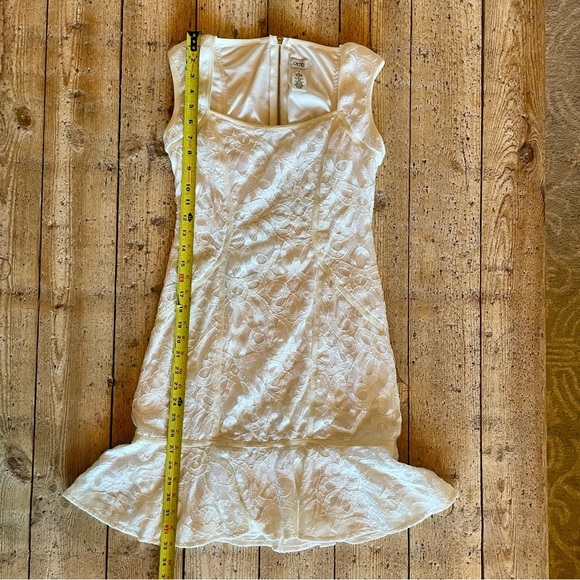 Vintage 90s Cache White Lace Dress - Size 4 | Romantic & Timeless - Picture 5 of 9